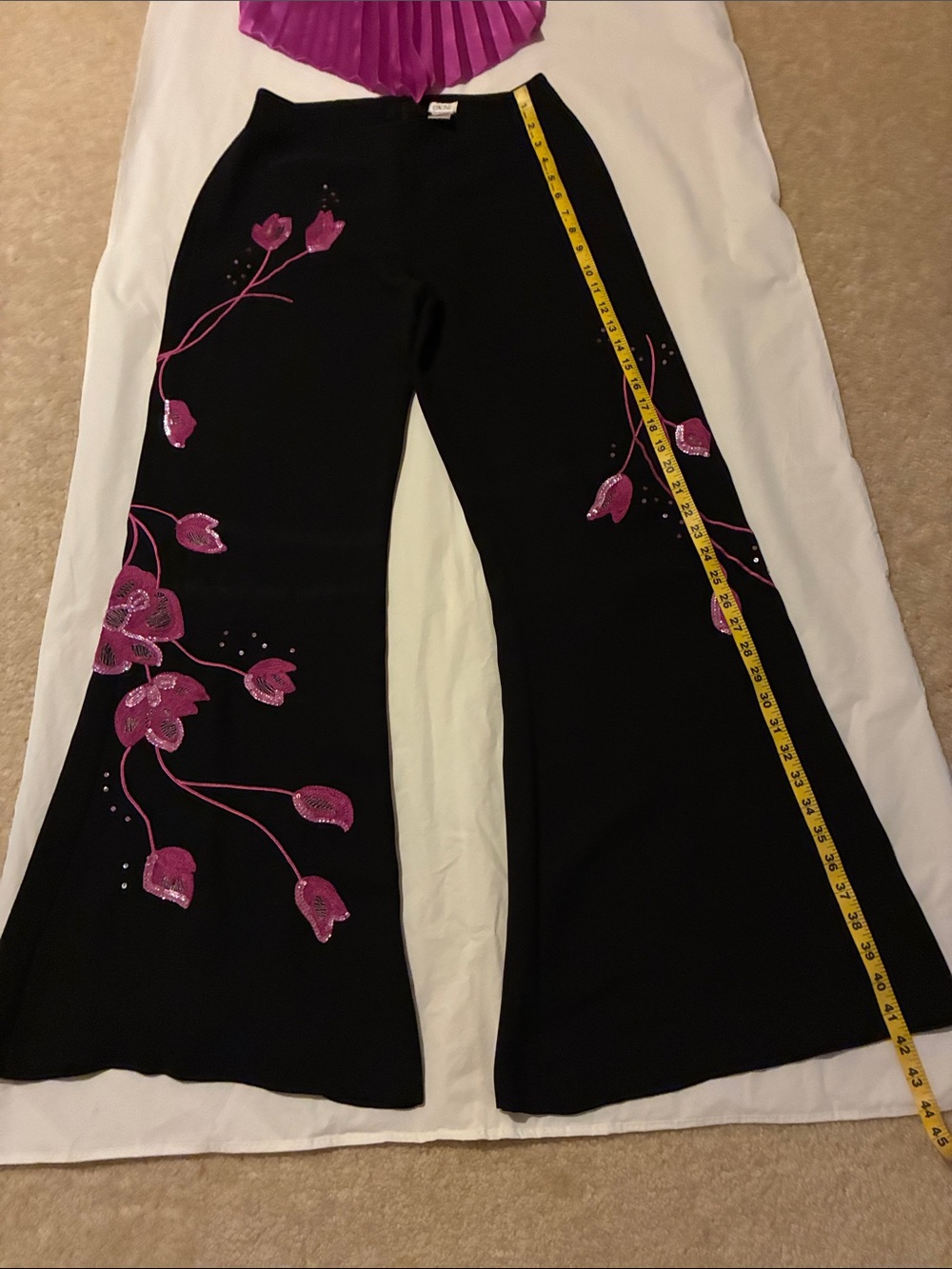 Cache Black Wide-Leg Pants with Pink Floral Appliqué and open back top - Picture 3 of 16